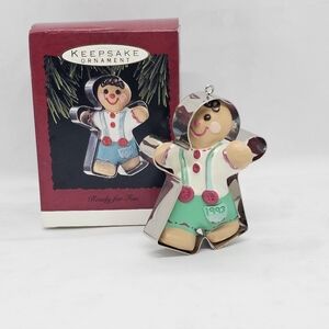 1993 Hallmark Ornament Ready For Fun Gingerbread Boy Escaping Cookie Cutter Box